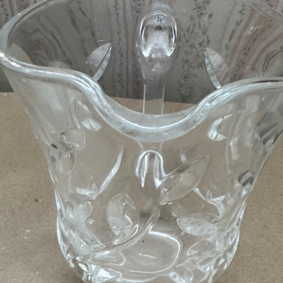 VINTAGE RCR Italian Crystal Leaf Pattern Pitcher 40oz with Lauras leaves - Picture 4 of 7